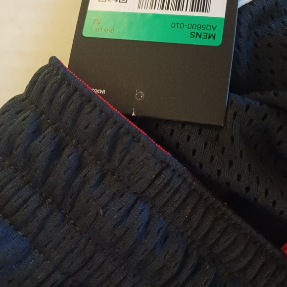 Nike "Lot Of 3" Basketball Shorts & Tops. Brand New. Mens Size: XL. - Picture 8 of 9